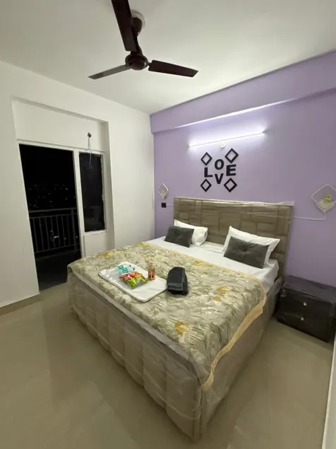 The Royal Nest (1bhk private space, 14th floor) - Image 1