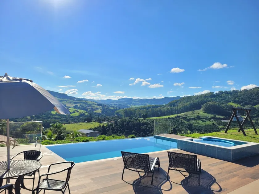 Vale das Montanhas Farmhouse Amazing view + Pool table - Image 1