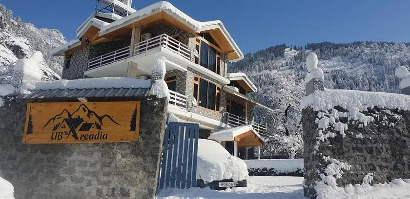 Arcadia | 4BR Drive-In Cottage with Mountain View - Image 1