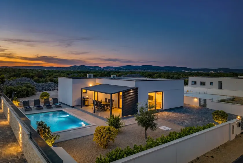 VILLA JADRIJA BEACH - Image 1