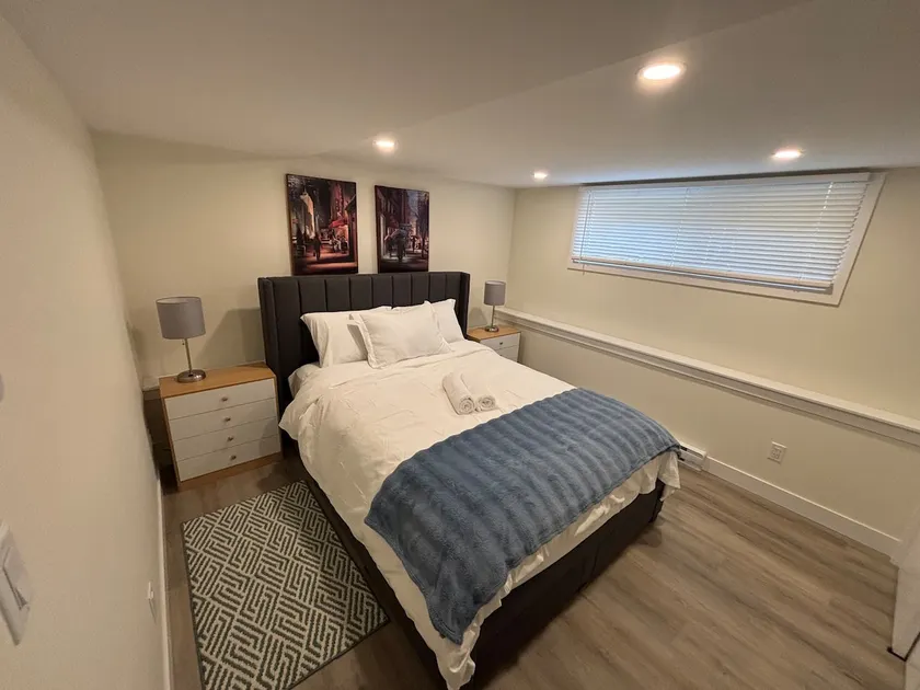 Private Guest Suite In Colwood - Image 1