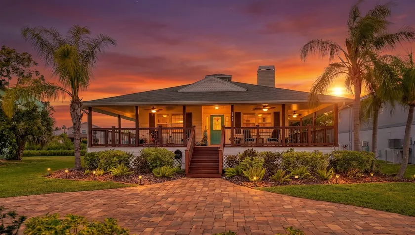 Waterfront Key West Style Home - Image 1