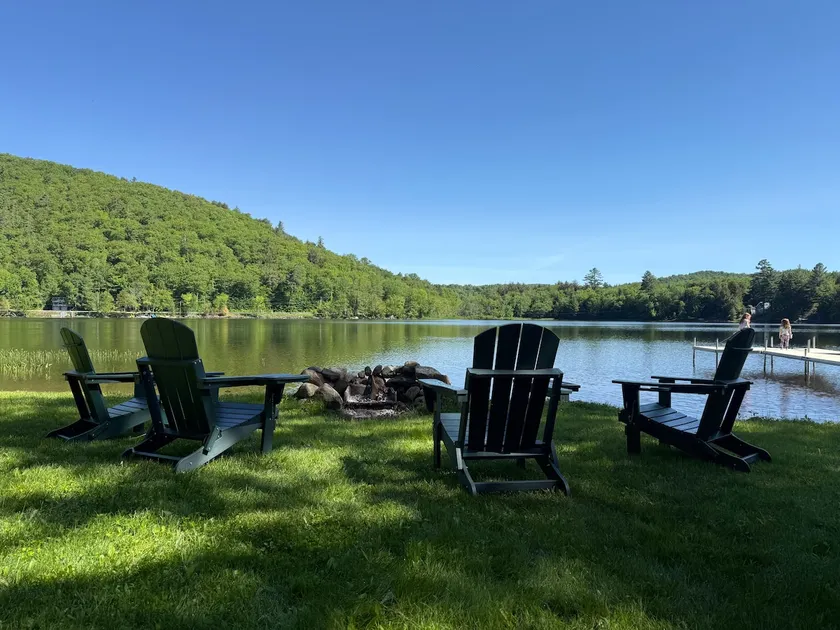 Beautiful Lakefront Adirondack Cabin - Image 1