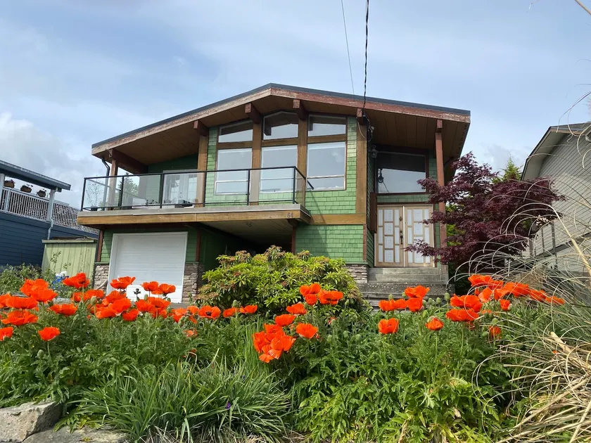 Central West Coast Executive View home - Image 1