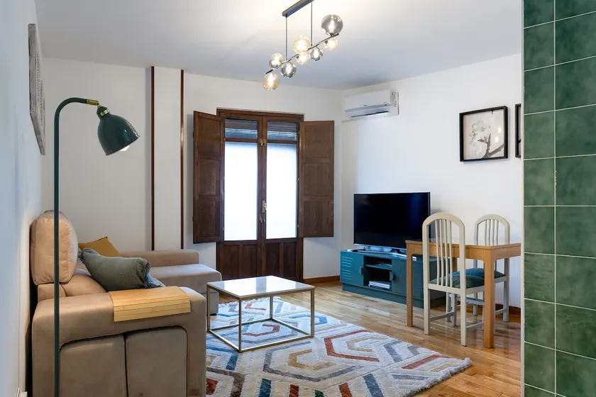 Amplio Apartamento Avenida Alfonso VIII Plasencia - Image 1