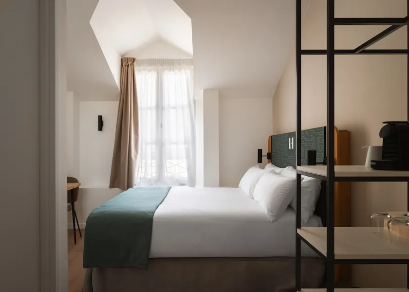 Limehome Versailles Rue du Bailliage - Image 1