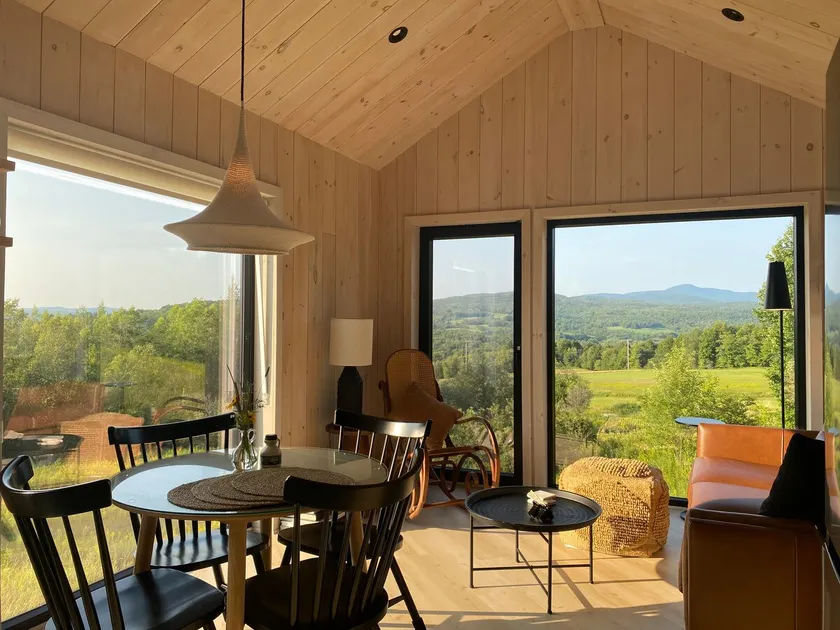 Scandi Cabin • Outdoor Shower & Green Mtn Views - Image 1
