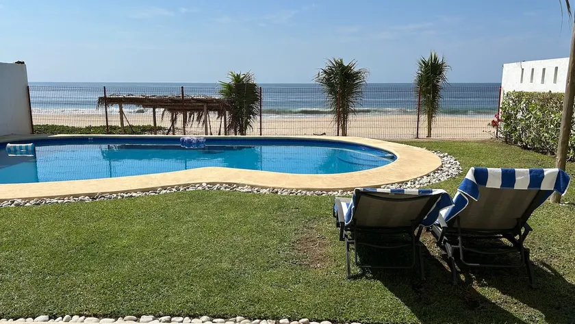 Sirena Gorda | Oceanfront in Coyuca • Pool - Image 1