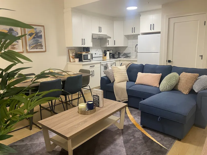 Stylish 2BR Mission Cozy Suite | Sleep 6 + Patio - Image 1