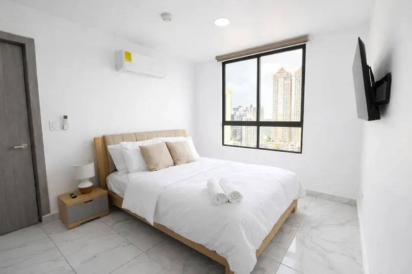 Modern Apartments at The Gray Prime Location - Image 1