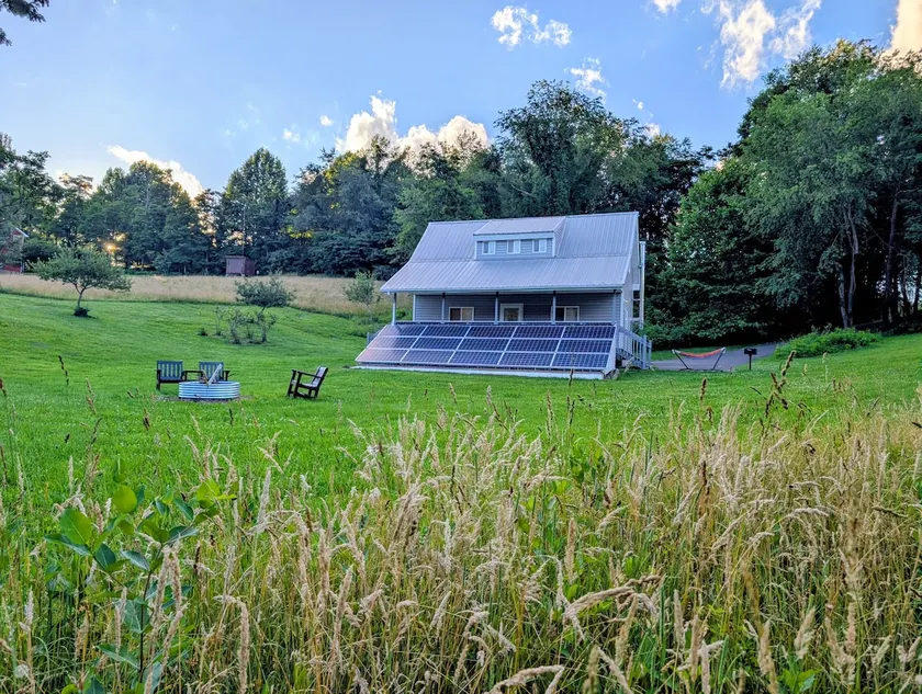 Pet-Friendly Retreat | Huge Yard, Sauna & Fire Pit - Image 1