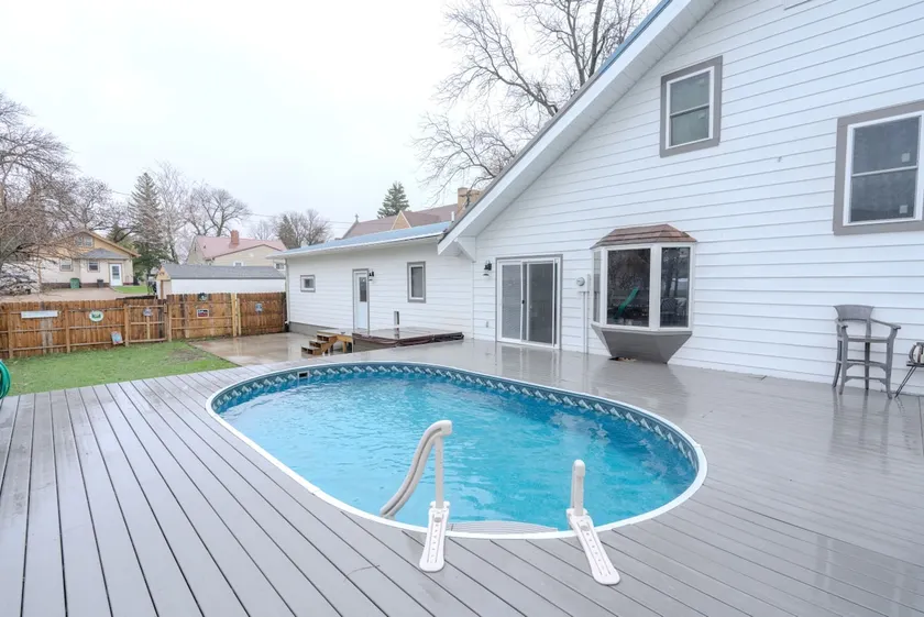 Main Street Manor | Hot Tub - Image 1