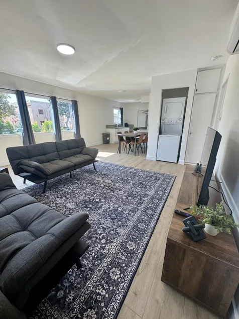Glendale Rest & Recharge | 2BR 1 Bath - Image 1