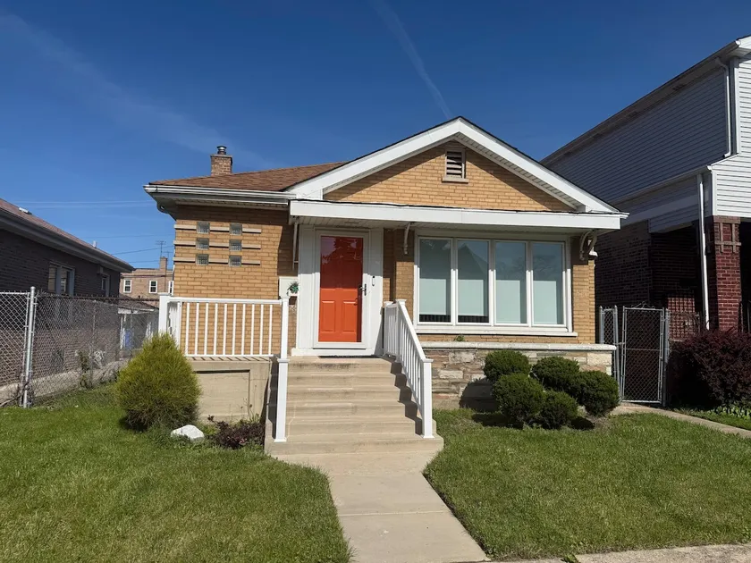 Chic Chicago Bungalow with Patio + Fenced Yard - Image 1