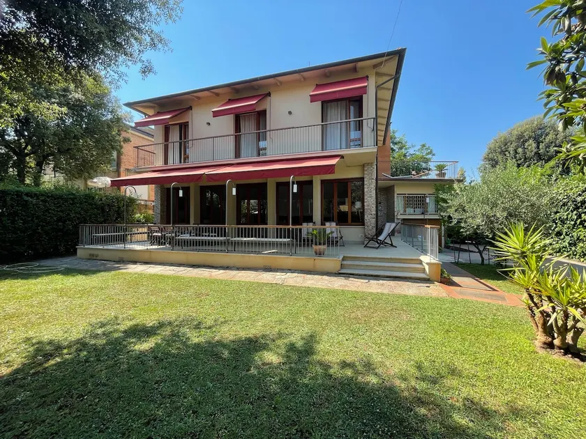 IL MARTIN PESCATORE, villa by the sea - Image 1