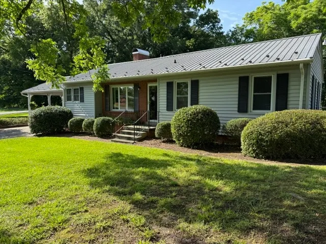 Granny Lou’s Place - Image 1
