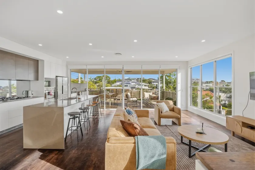 Scenic City Views with Pool and Elegant 5BR Residence - Image 1