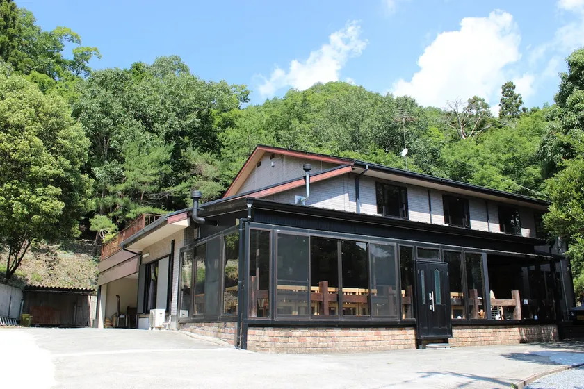 Enjoy a relaxing stay in a private, detached house in a rural setting ~ Conveniently located about an hour's drive from Osaka, Kobe, and Kyoto - Image 1