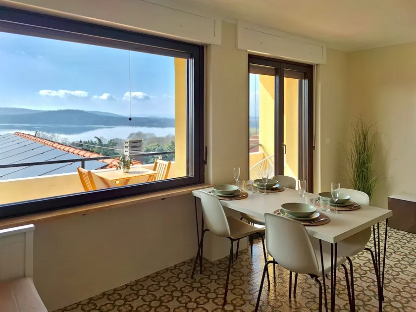CA DLA NELLA · Lake View · Balcony · A/C - Image 1