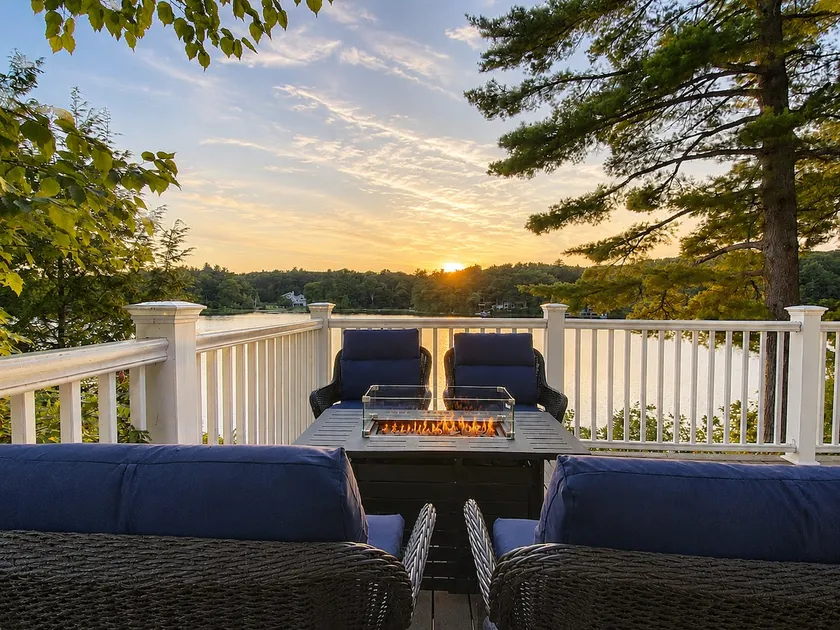 Waterfront | Sunsets | Kayaks | Chef's Kitchen - Image 1