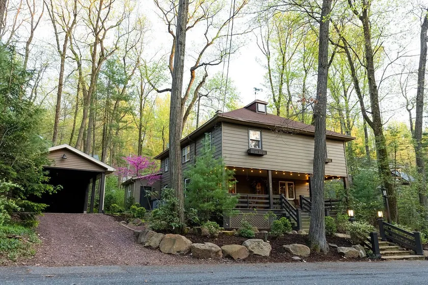 Mt. Gretna Escape | Storybook Cottage in the Trees - Image 1