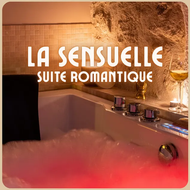 La Sensuelle Suite with spa - Image 1