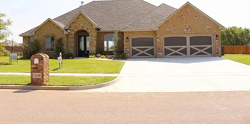 Spacious 3BR Home | Sleeps 4+ | Near Fort Sill - Image 1
