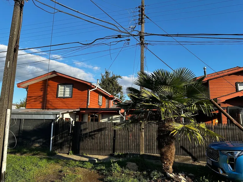 Cozy 2-Bedroom Cottage (Sleeps 3) - Image 1