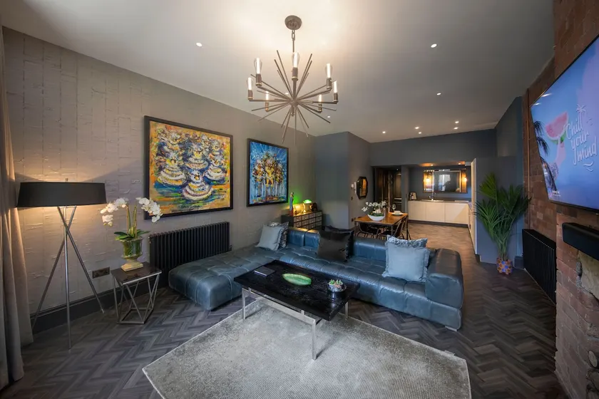 The Bells - Luxury Serviced Apartments - Image 1