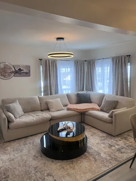 Modern oasis in the heart of Roberval - Image 1