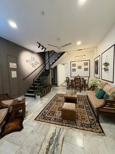 Saiwal Home - Walk to Airport & Phoenix Mall - Image 1