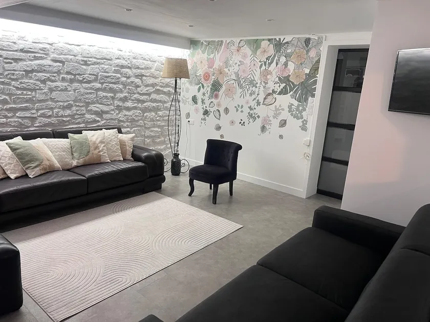 Apartment - Image 1