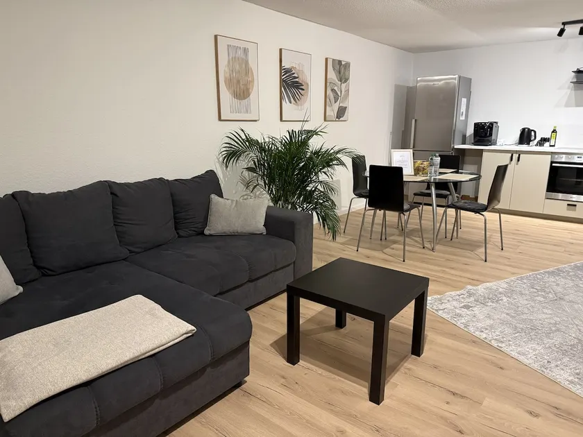 Newly built apartment with private entrance in a prime location - Image 1
