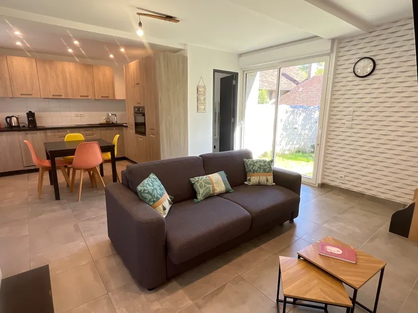 House with garden in the heart of Puisaye – 6 people - Image 1