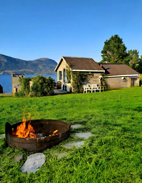 Unique traditional Norwegian cabin next to the fjord - Image 1