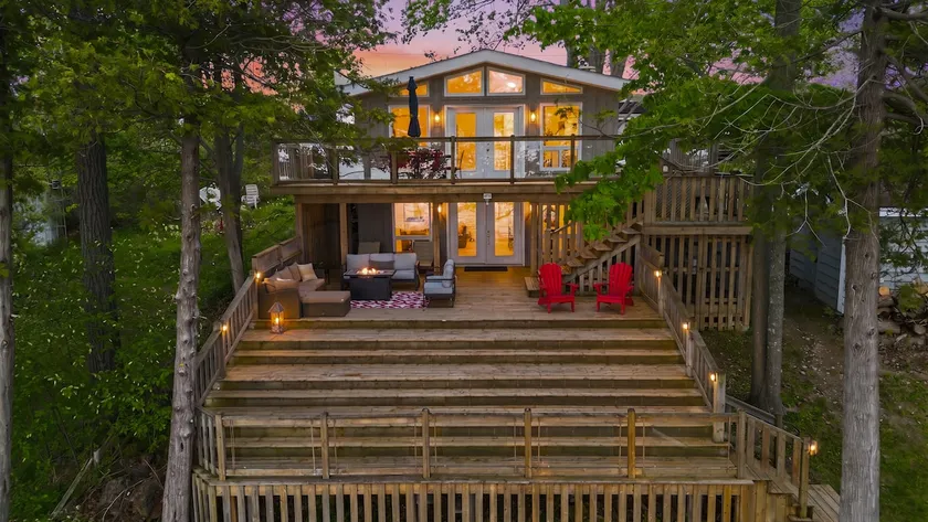 The Birds Nest-Lakefront-Hot tub-Bunkie-Kayaks - Image 1