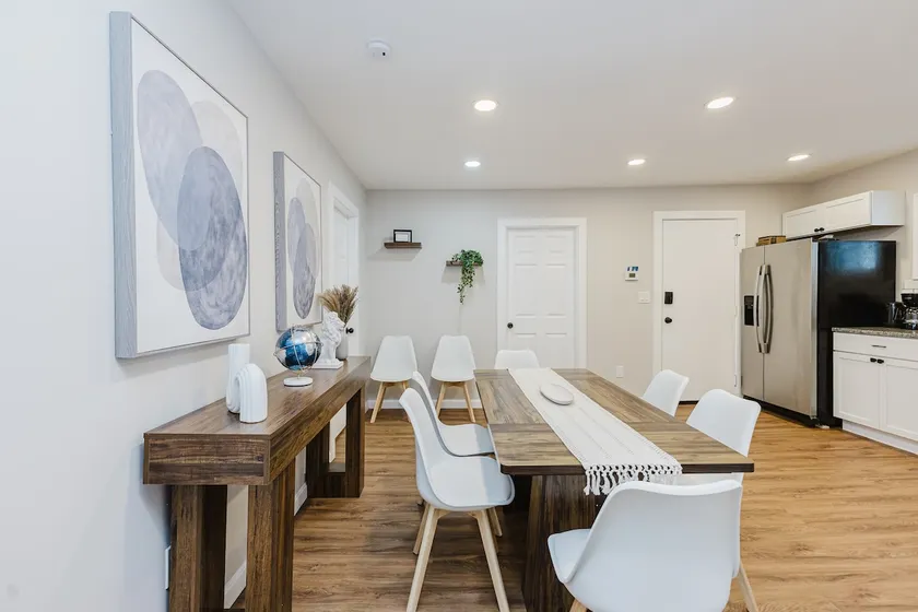 Cozy & Modern 3BR | Prime Salem Location - Image 1