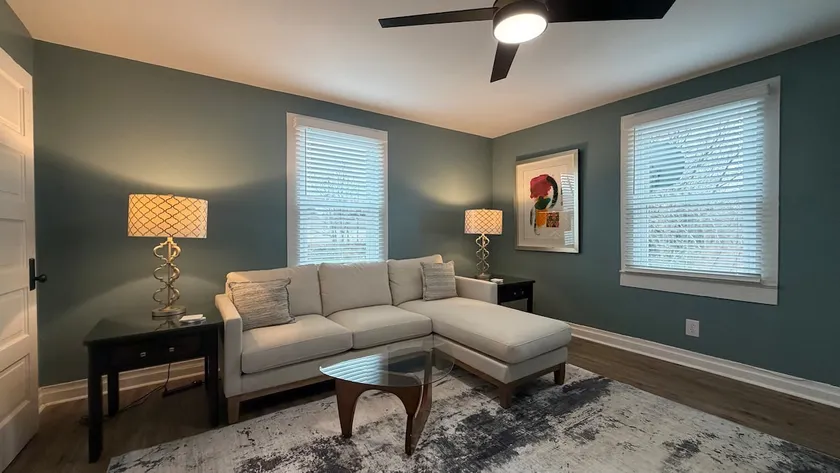 Ellsworth Place | Uptown Private Apartment - Image 1