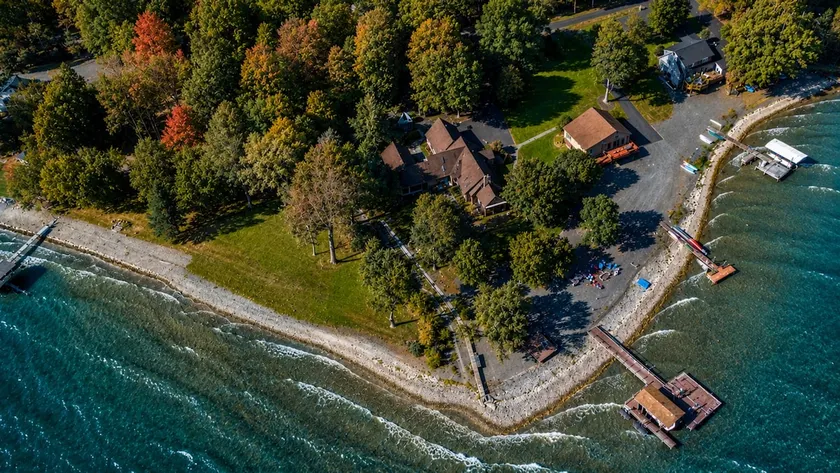 Private FLX Retreat 200' Seneca Lakefront Pool - Image 1