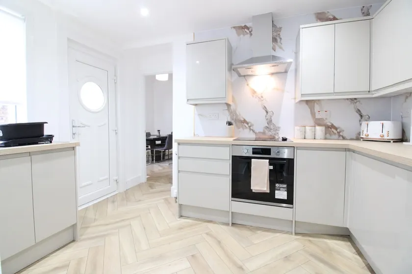 Premium 4 Bedroom, Airdrie, Glasgow. - Image 1