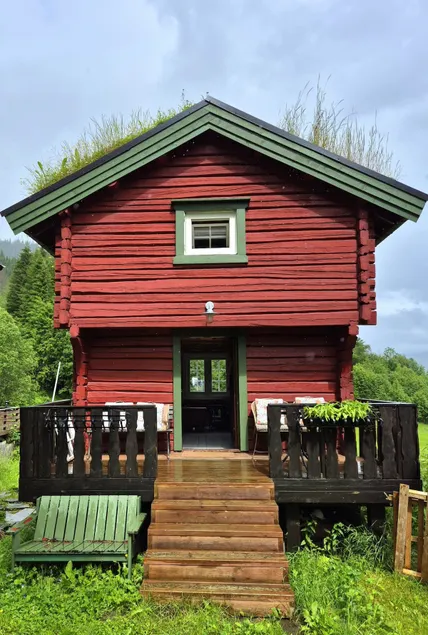 Mini house on horse farm, E6 south of Trondheim - Image 1