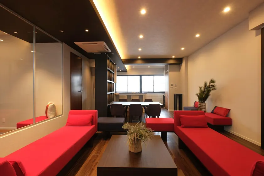 NEW OPEN! Walking distance to Chigasaki Beach / 7-minute walk from Chigasaki Station / Accommodates 6 people / King-size bed / Projector - Image 1