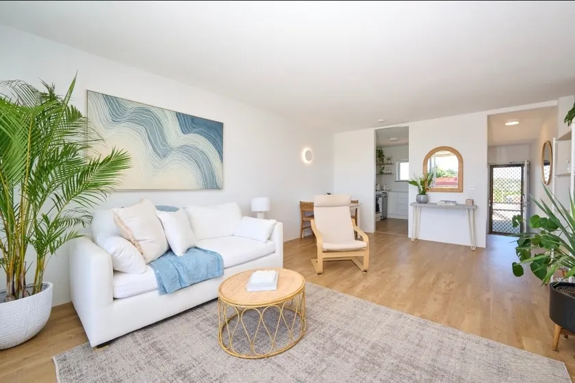 Coastal Calm | Stylish Escape in Heart of Nambucca - Image 1