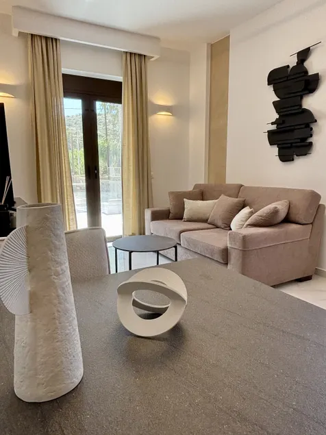 Agios Nikolaos Open Living Suite - Image 1