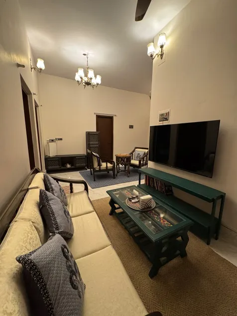 Vaikuntham stay (2BHK) Mahmoorganj - Image 1
