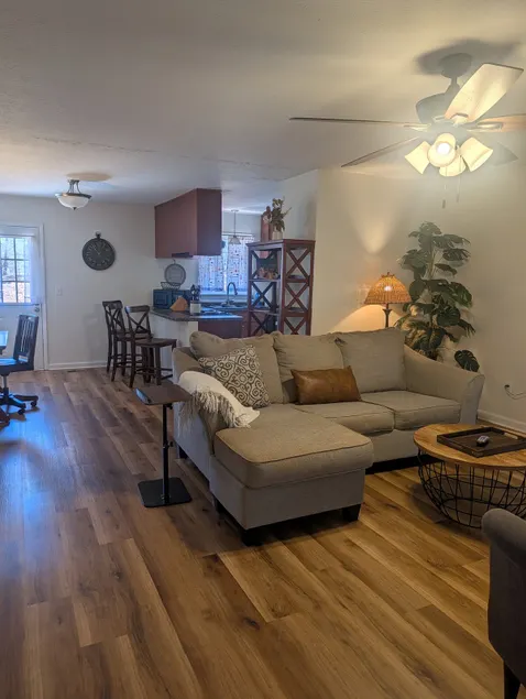 Family and Pet friendly close to Atlanta - Image 1