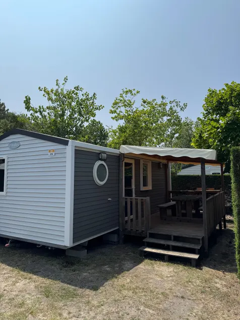XL Comfort Chalet for 4-6 people with terrace - Image 1