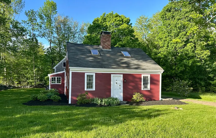 Lupine Cottage - Image 1