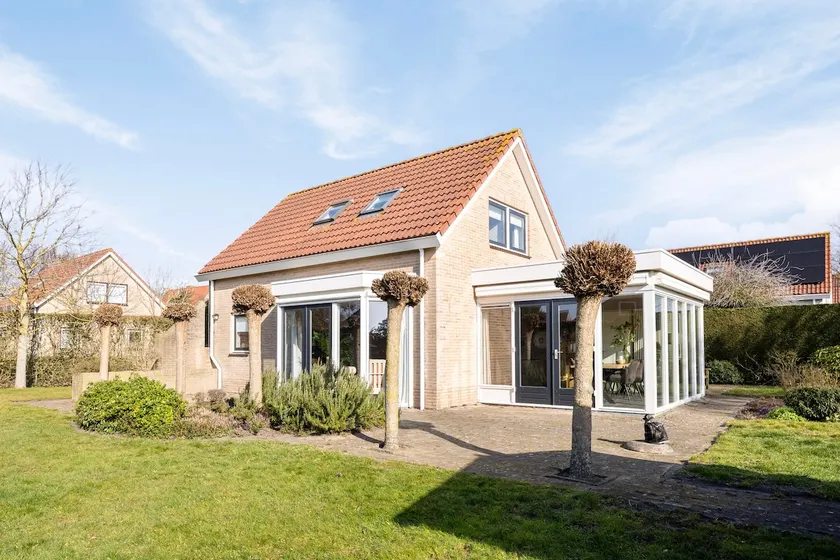 Holiday home Westenschouwen, close to the beach - Image 1