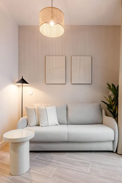 The Madrid Studios by Charming - Image 1